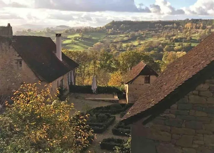 Le Repaire 4* Coubjours