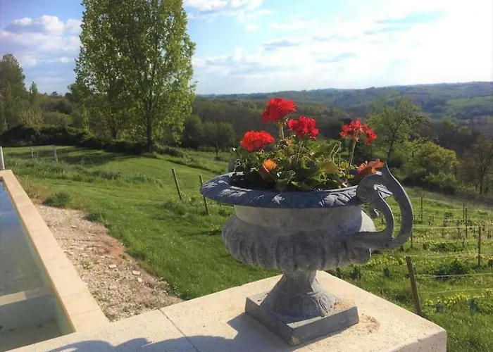 ゲストハウス Le Repaire Coubjours