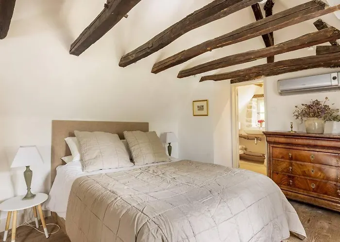 ゲストハウス Le Repaire 4*